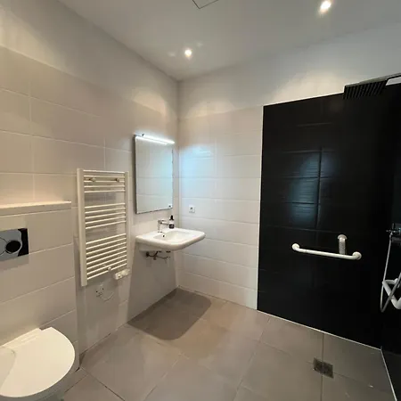 Flots D'azur Promenade Des Hotell 3*