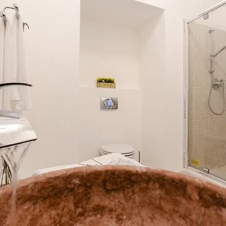 Apartment Cassini Gt - 1 Bedroom - Balcony - Place Garibaldi *