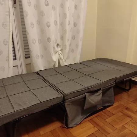 Joli 2 Pieces Climatise A 150m De La Appartement *