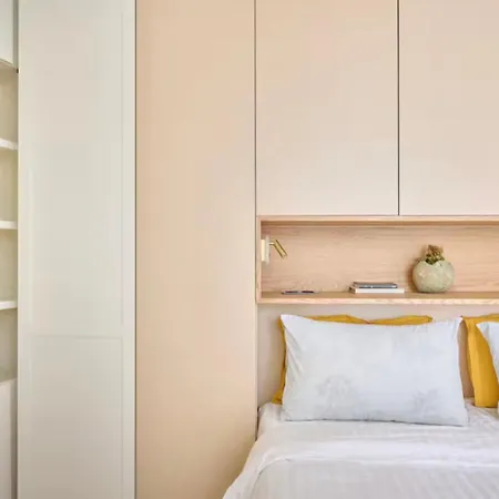 - Kitchen - Wifi - Air Conditioning - Center - Tram Niza