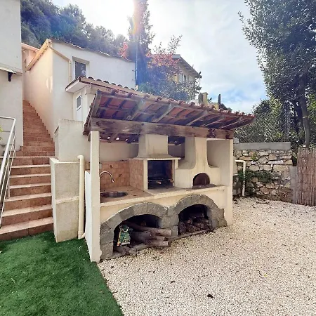 Modern House Fabron, Garden, Air Conditioning