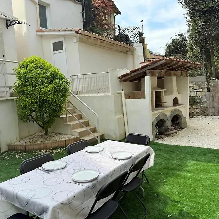 Modern House Fabron, Garden, Air Conditioning