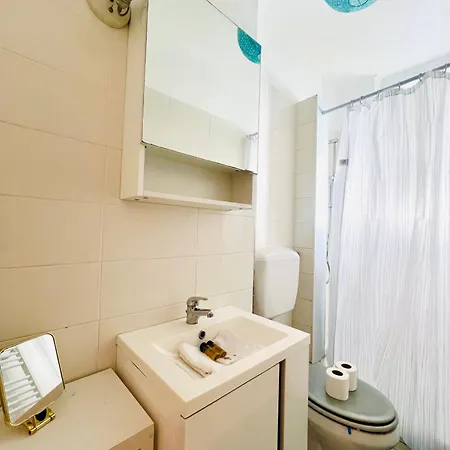 Apartment Grand Dans - Emplacement Unique - Proche - Clim - Grande Terrasse Nice