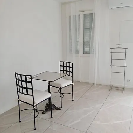 Apartment Nouveau Carre D'or