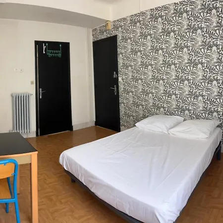 Hostal Alpazur *