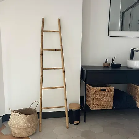 Duplex Place Garibaldi - Close To Port, Old * Nice