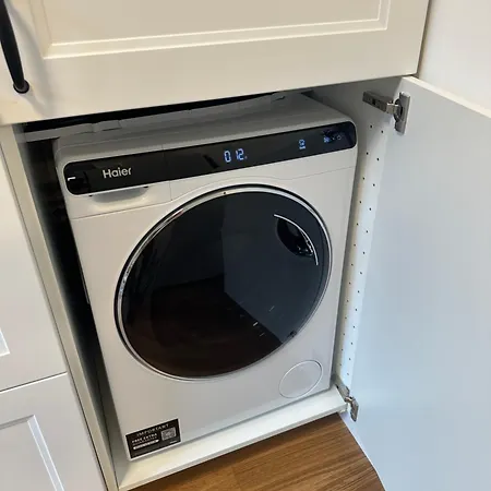 3 Bedroom Center Apartment *