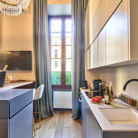 Charming Duplex 2 Old Town Apartment Nice
