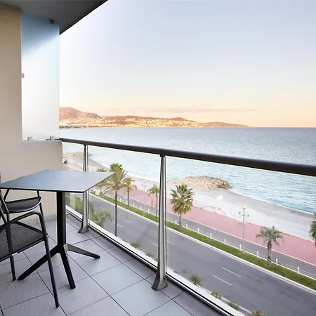 Radisson Blu Otel 4*