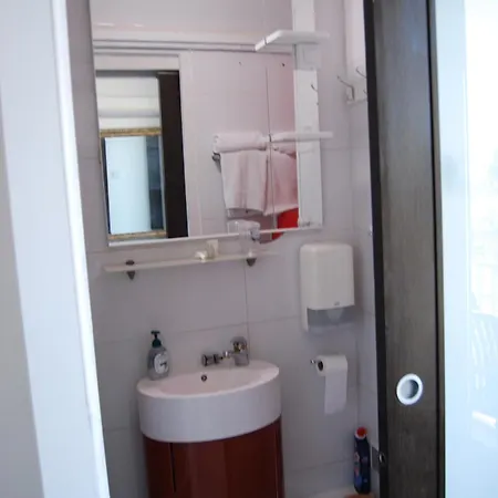 Hotel Azur 2*