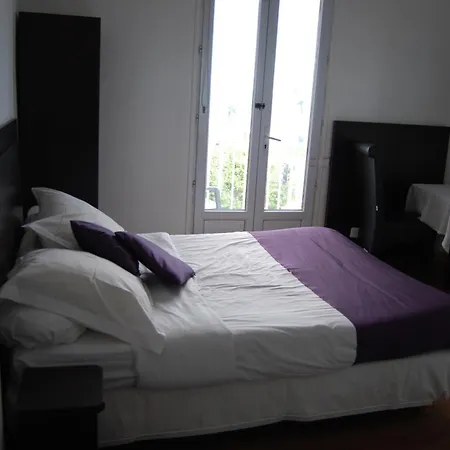 Azur Hotel