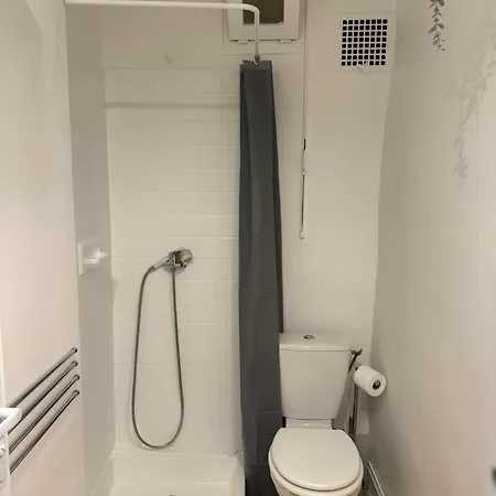 Apartment 2 Pieces Proche *