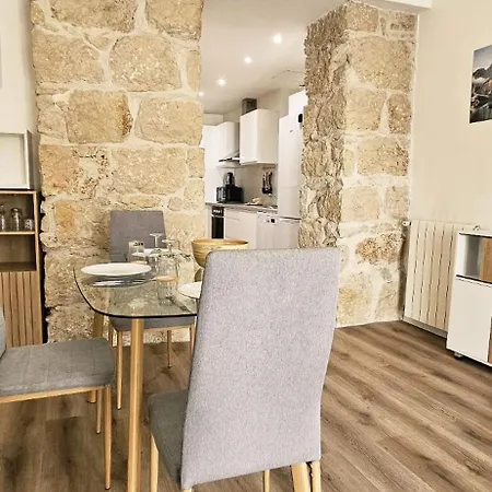 T2 With Contemporary Design And Air Conditioning Apartment *