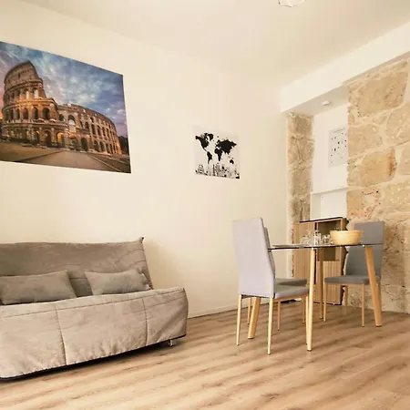 T2 With Contemporary Design And Air Conditioning Apartment Nice