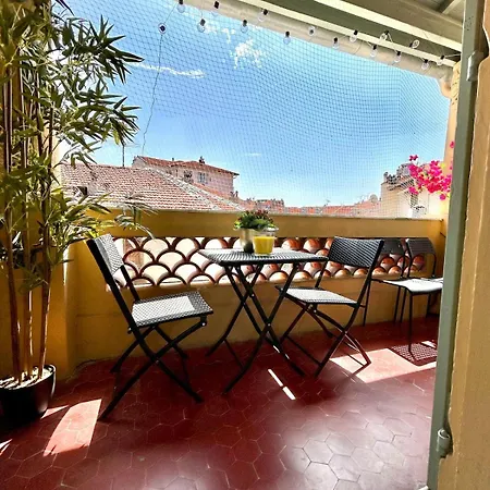 Reve Bleu De - Terrace - & Tram 5 Min Apartment