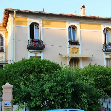 Mon Reve Apartements ベッド・アンド・ブレックファスト