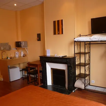 Victor Hugo Hotel 2*