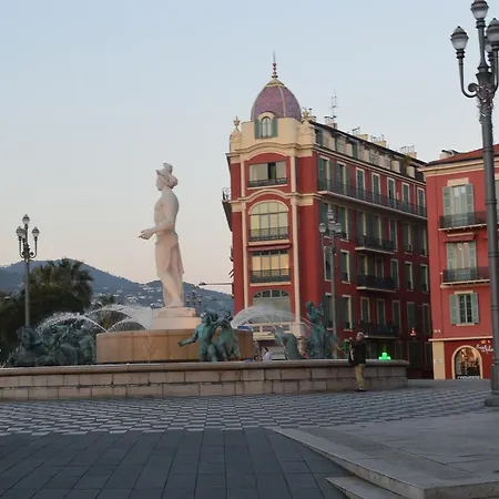 彻兹帕特里克背包客旅馆 旅馆 *