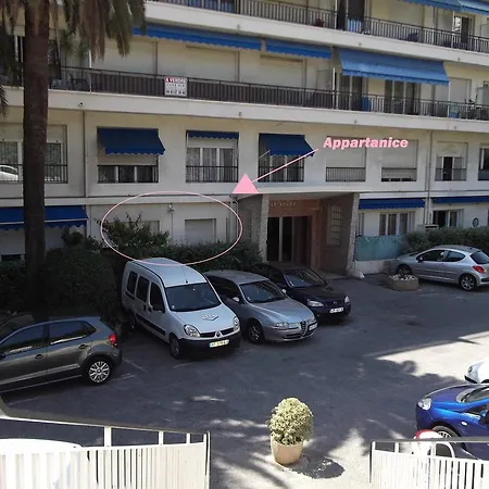 Apartment Des Baumettes