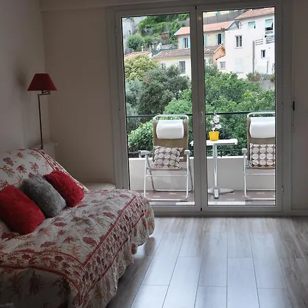 Le Christina-la Madeleine Apartment