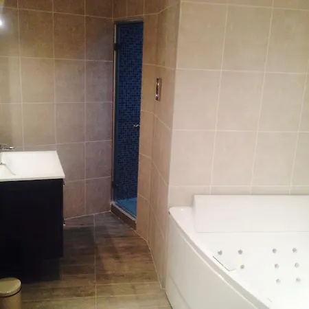 Senat Apartment