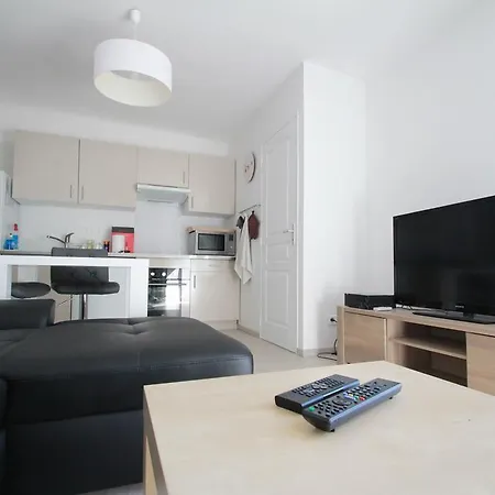Apartment Urban 5 *