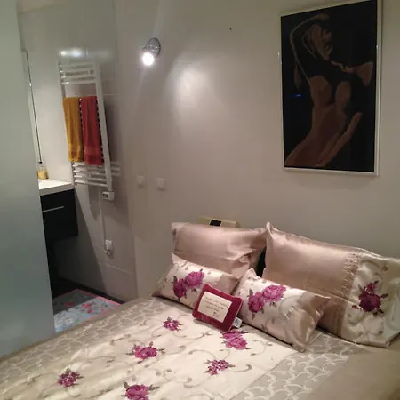 Apartment Le Christina-la Madeleine *