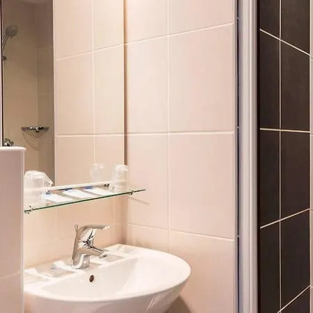 Hostel Ozz Νίκαια