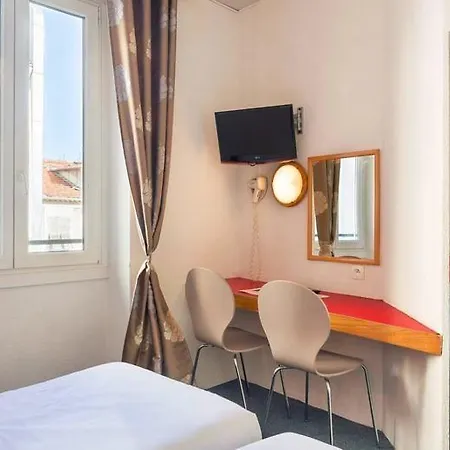 Hostel Ozz Νίκαια