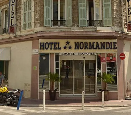 Hostel Ozz Νίκαια