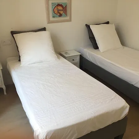 2 Bedrooms In Central Location On The Famous Place Massena Apartamento *