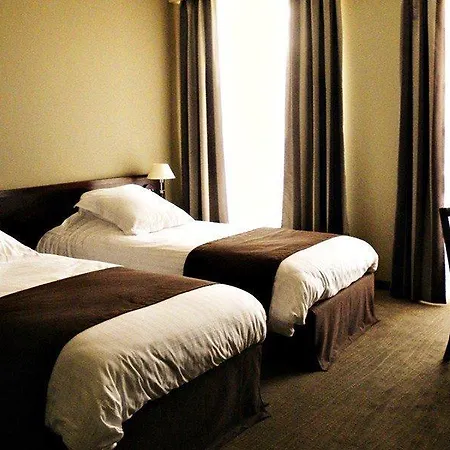 Le Noailles Gare Hotel