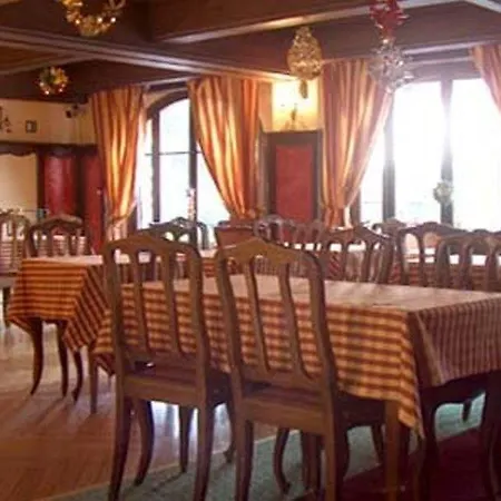 1er Hotel 3*