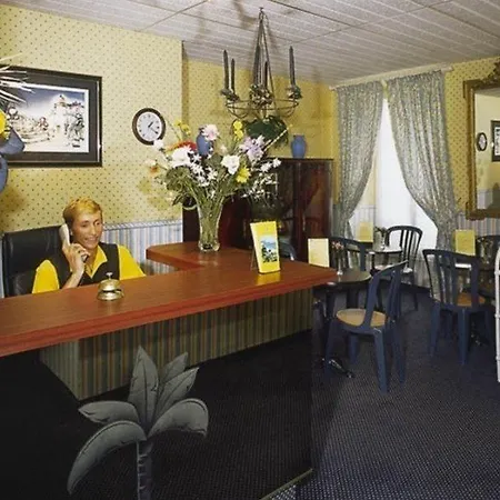 Hostel Meyerbeer *