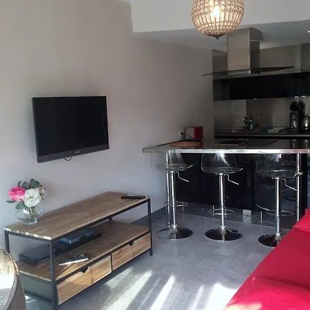 Le Saint Apartment *