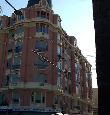 L'esplanade Apartment