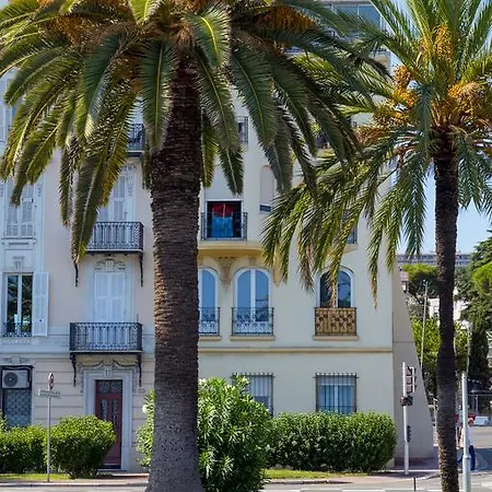 Beautiful By The Sea Front Ницца