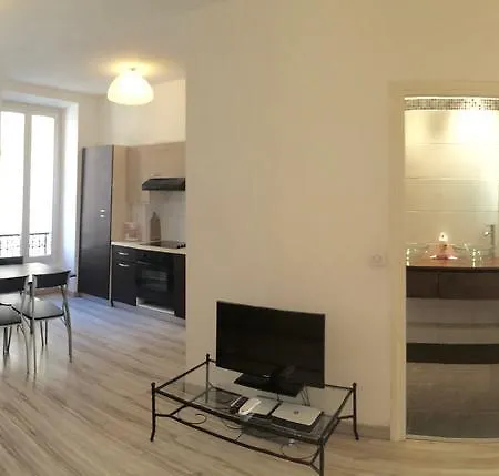 Centre *