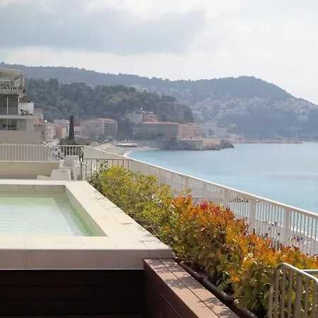 Le Paradis Blue Apartment