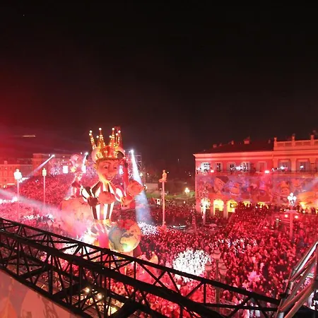 Aparthotel Massena 4*