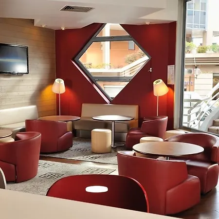Campanile Aeroport Hotel 3*