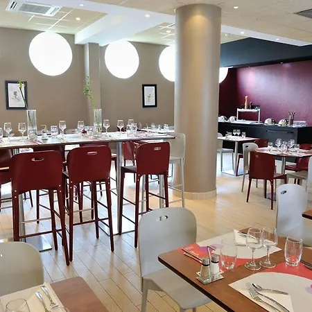 Hotel Campanile Aeroport Nice