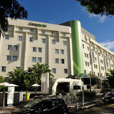 Campanile Aeroport Hotel 3*