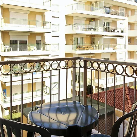 My Casa Magnan - Parking And Pool Apartment *