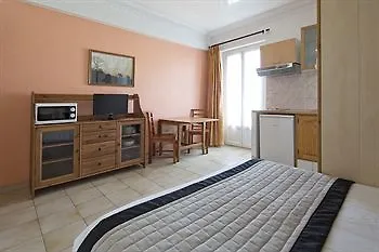 Szálloda Ajoupa Nizza