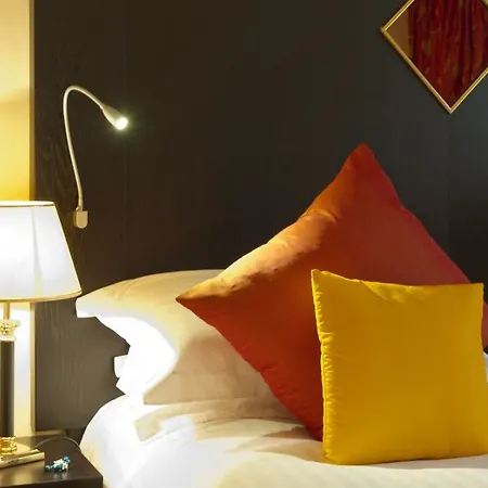 Riviera Hotel 4*