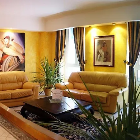 Univers Otel 4*