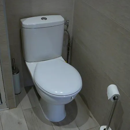 2 Bedrooms In Central Location On The Famous Place Massena * Niza
