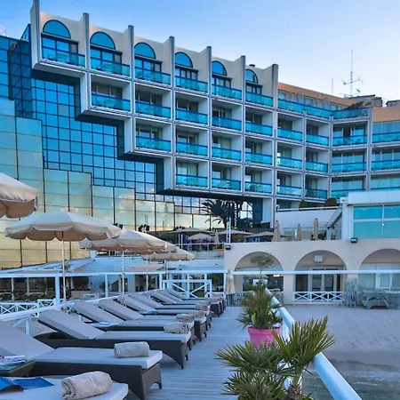 Splendid Y Hotel