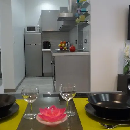 Apartment Carre D'or Very Appart Near The Beach 2 A 6 Personnes *